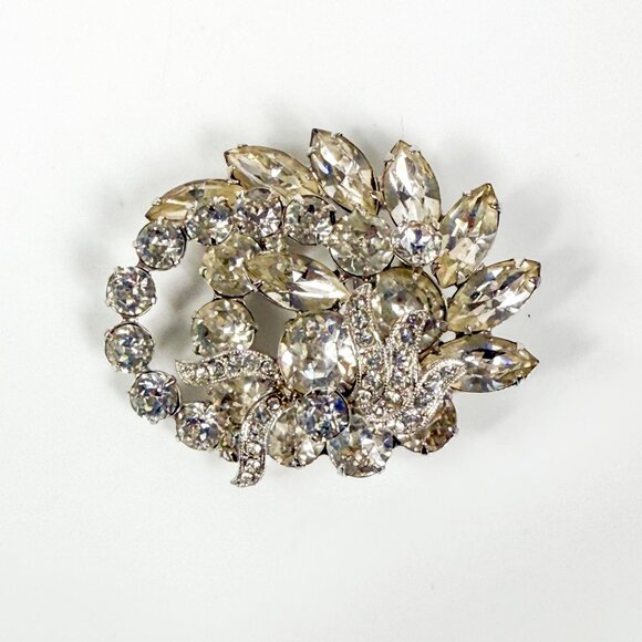 Eisenberg Clear Rhinestones Ice Floral Swirl Brooch Elegantly Designed With Spar - Picture 3 of 6